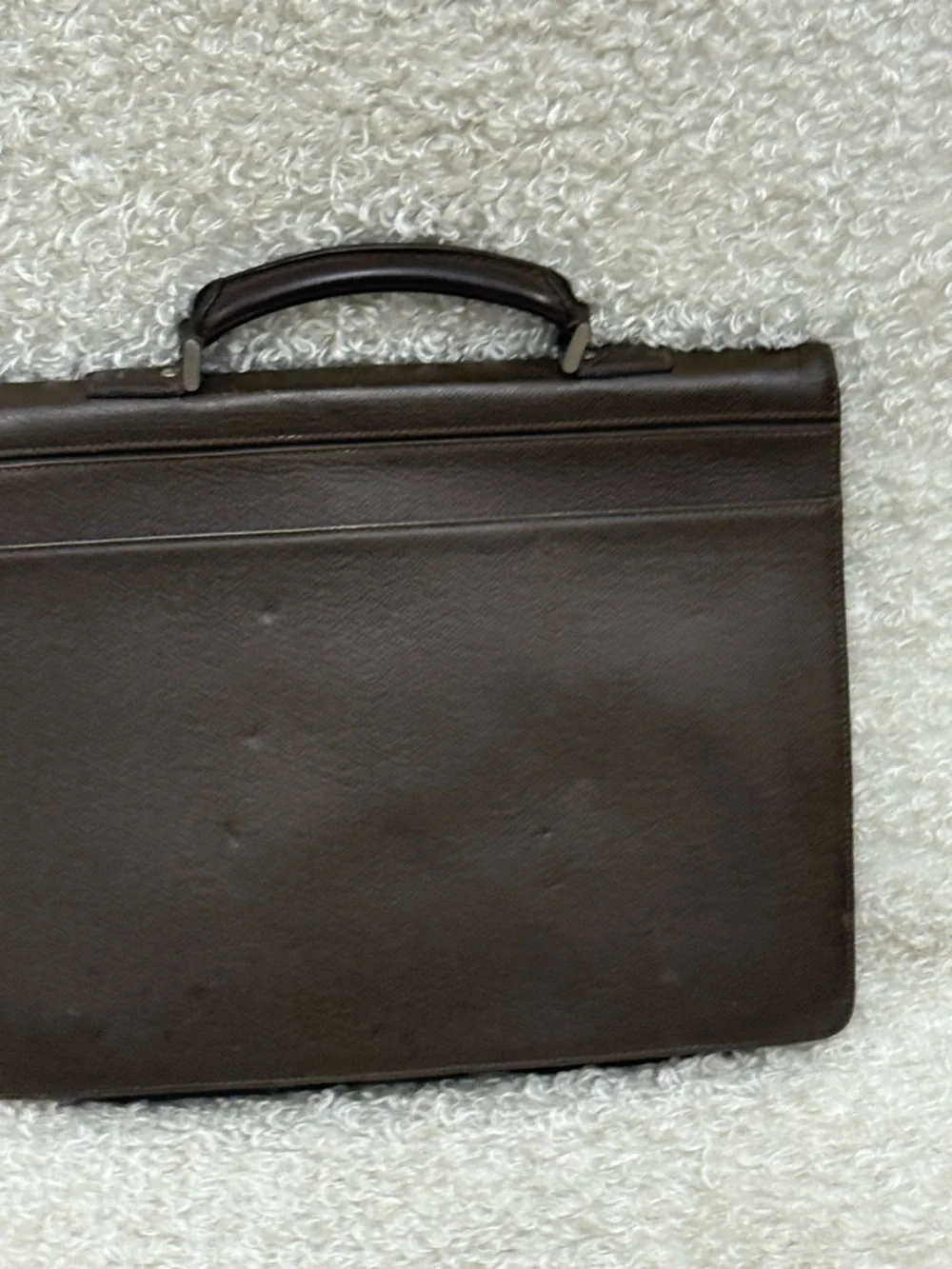 Louis Vuitton Taiga Neo Robusto Briefcase